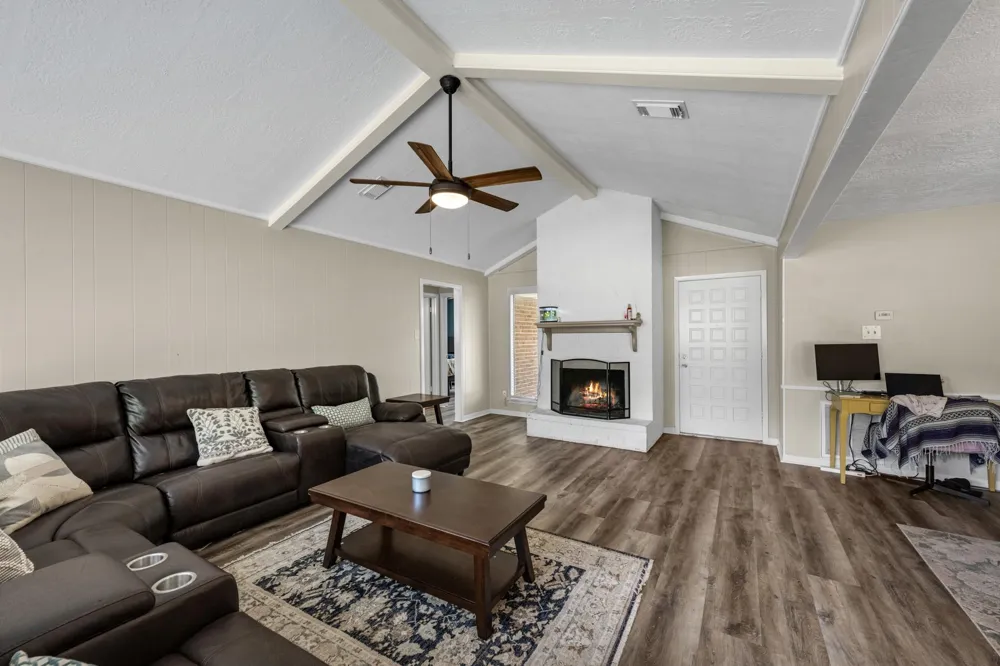 1903 Woodway Drive Woodbranch, TX 77357
