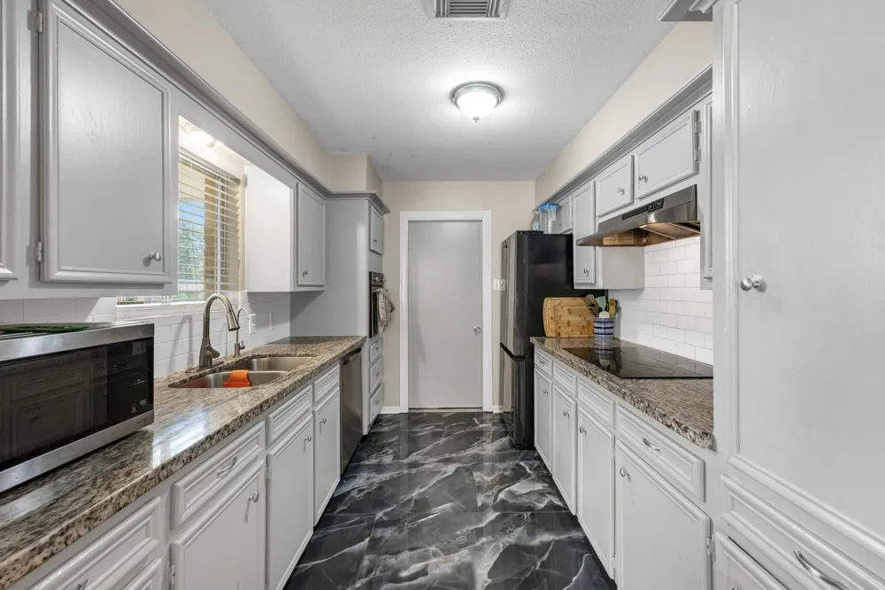 1903 Woodway Drive Woodbranch, TX 77357