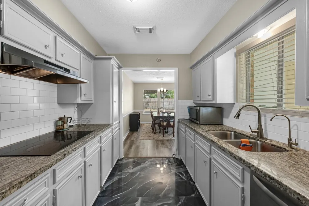 1903 Woodway Drive Woodbranch, TX 77357