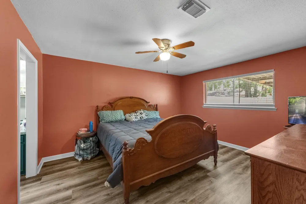 1903 Woodway Drive Woodbranch, TX 77357