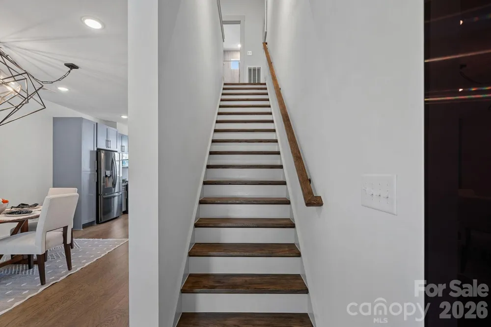 1725 Wesley Green Way Charlotte, NC 28208