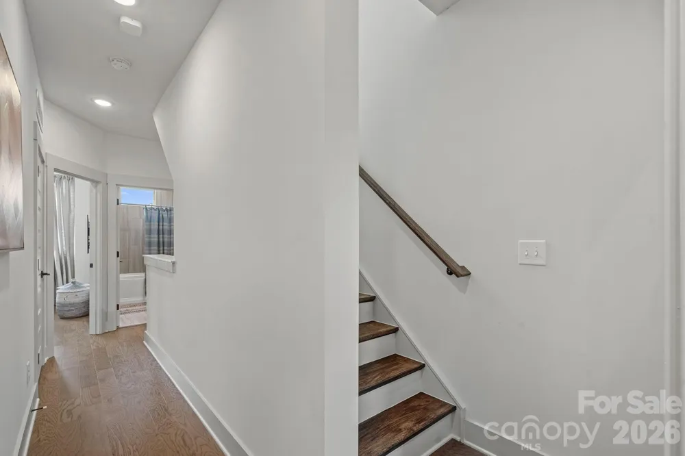 1725 Wesley Green Way Charlotte, NC 28208