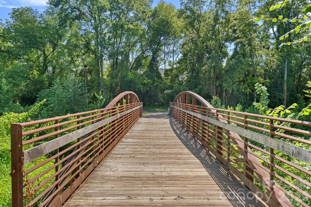 1725 Wesley Green Way Charlotte, NC 28208