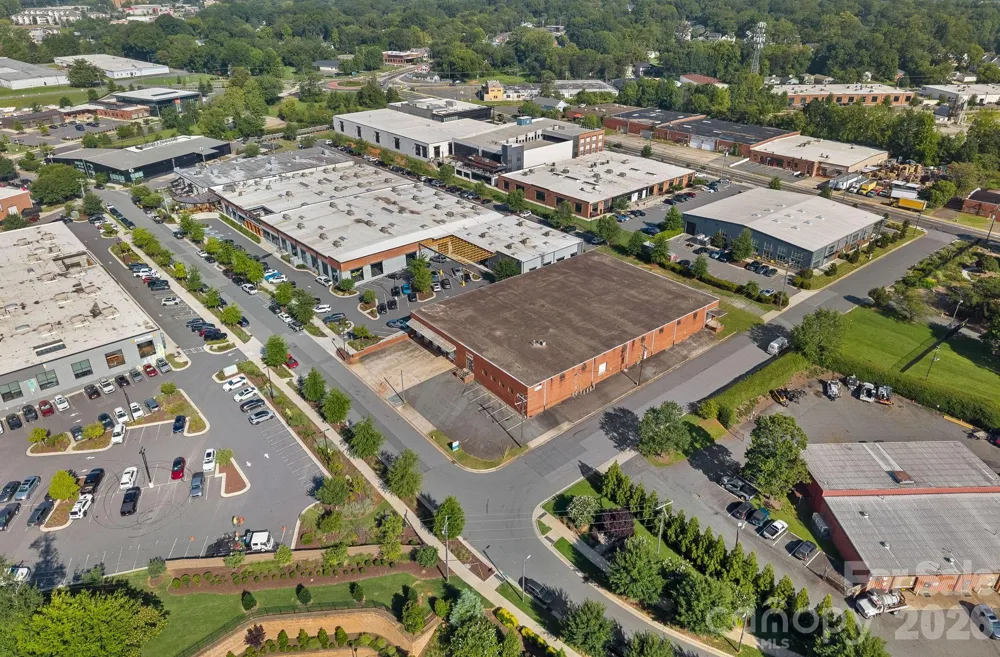 1725 Wesley Green Way Charlotte, NC 28208