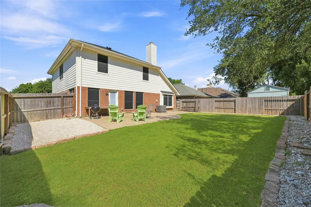217 Fox Springs Court Dickinson, TX 77539