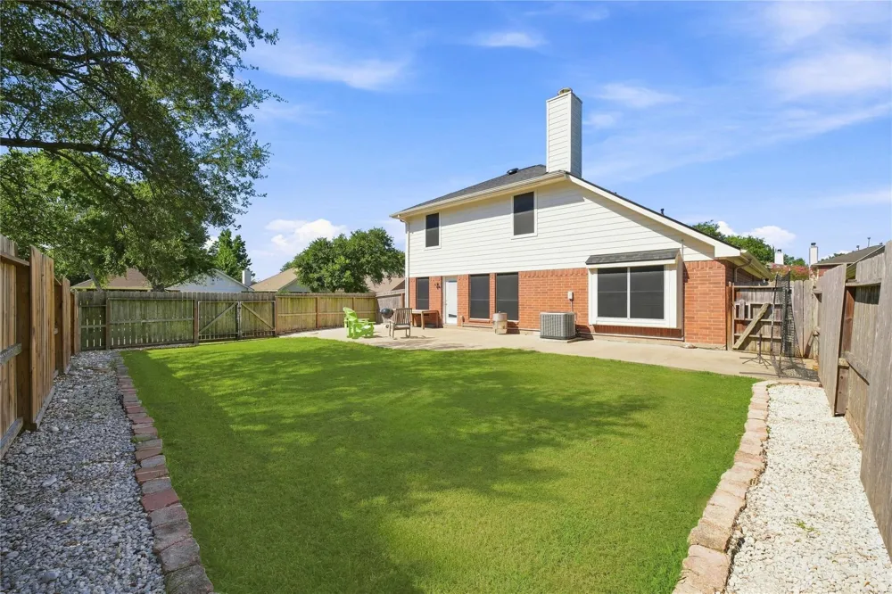 217 Fox Springs Court Dickinson, TX 77539