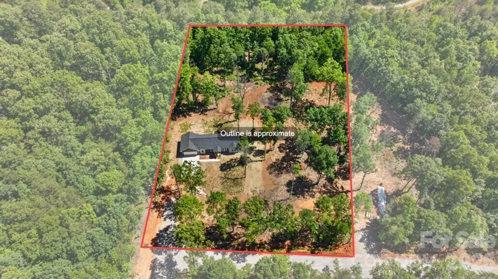 159 Evenfall Lane Columbus, NC 28722