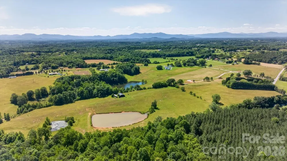 159 Evenfall Lane Columbus, NC 28722