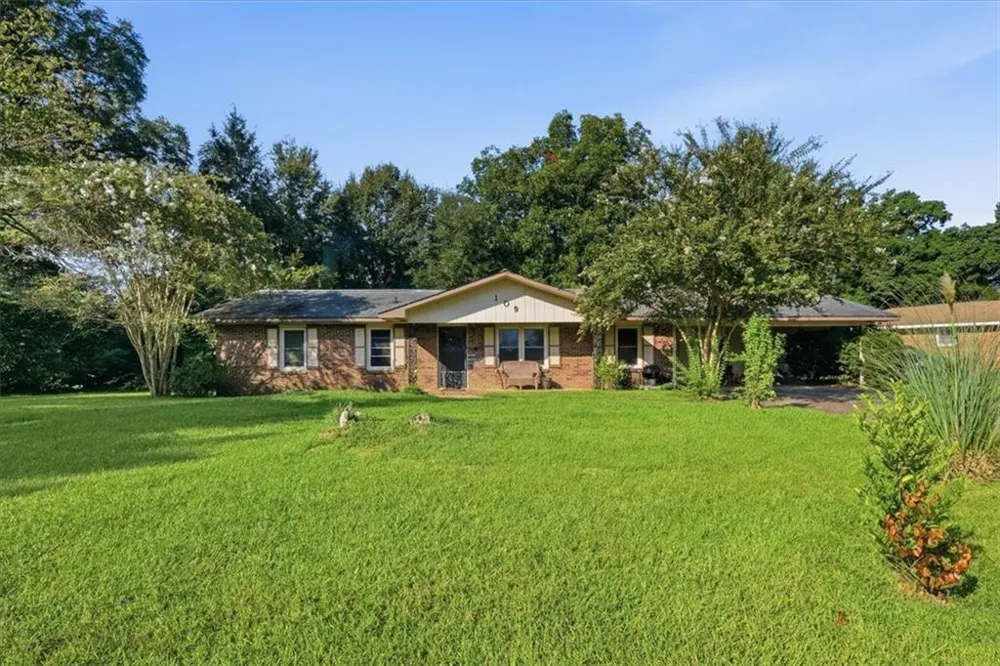 109 Avalon Drive Warner Robins, GA 31093