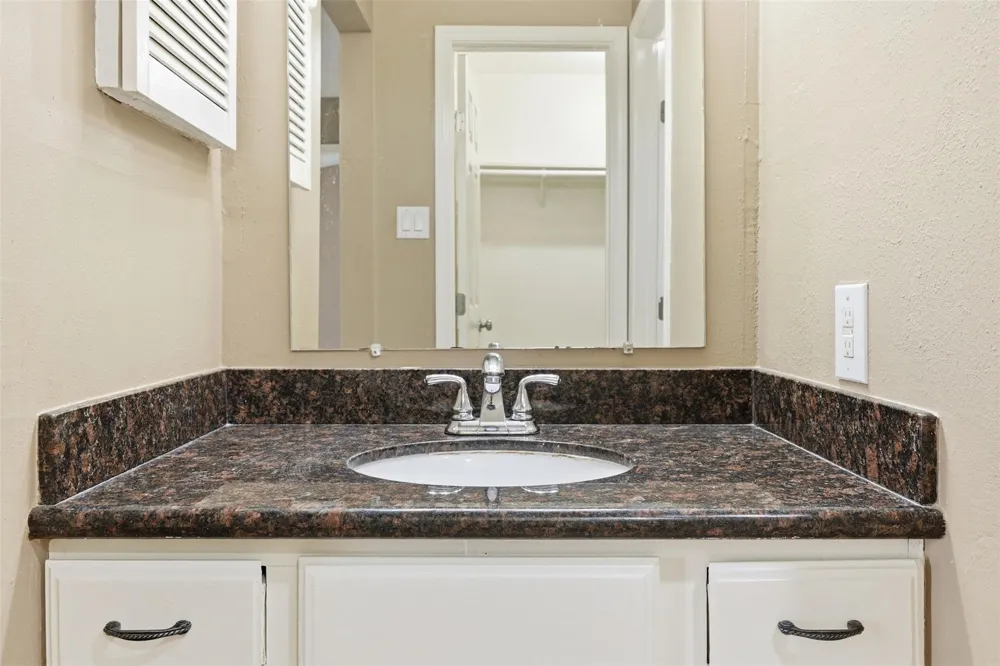 9707 Richmond Street #16 Houston, TX 77042
