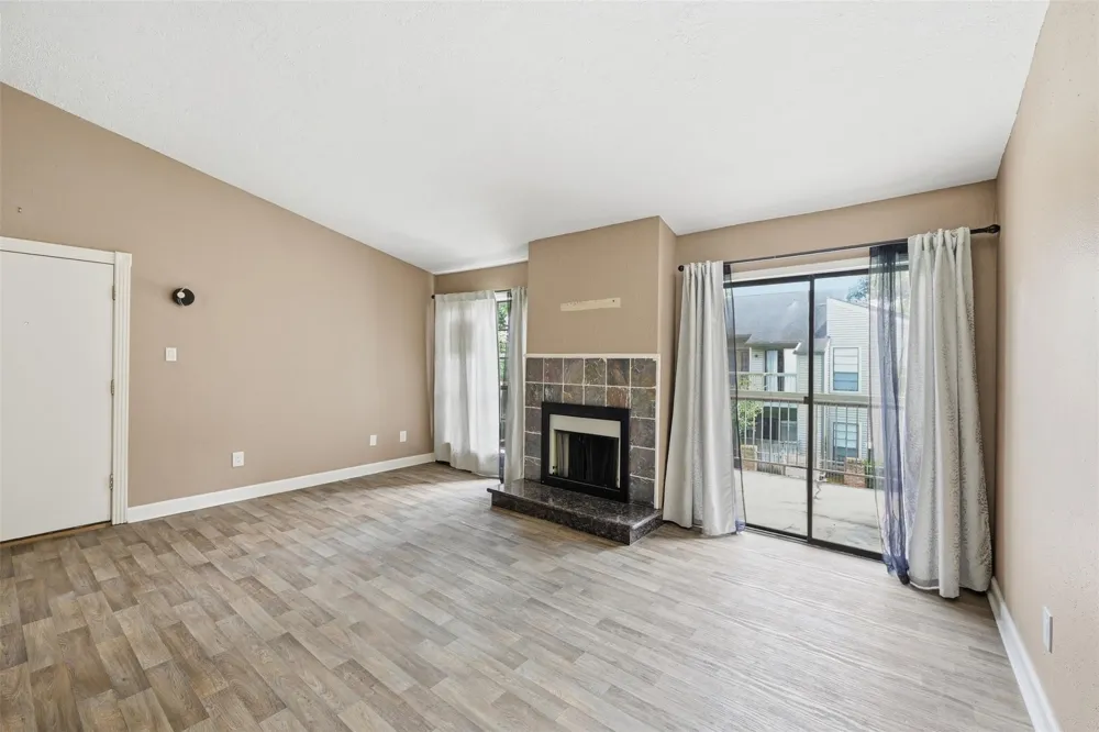 9707 Richmond Street #16 Houston, TX 77042