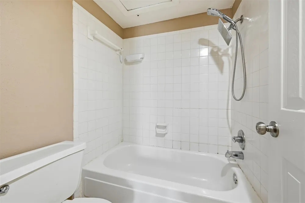 9707 Richmond Street #16 Houston, TX 77042