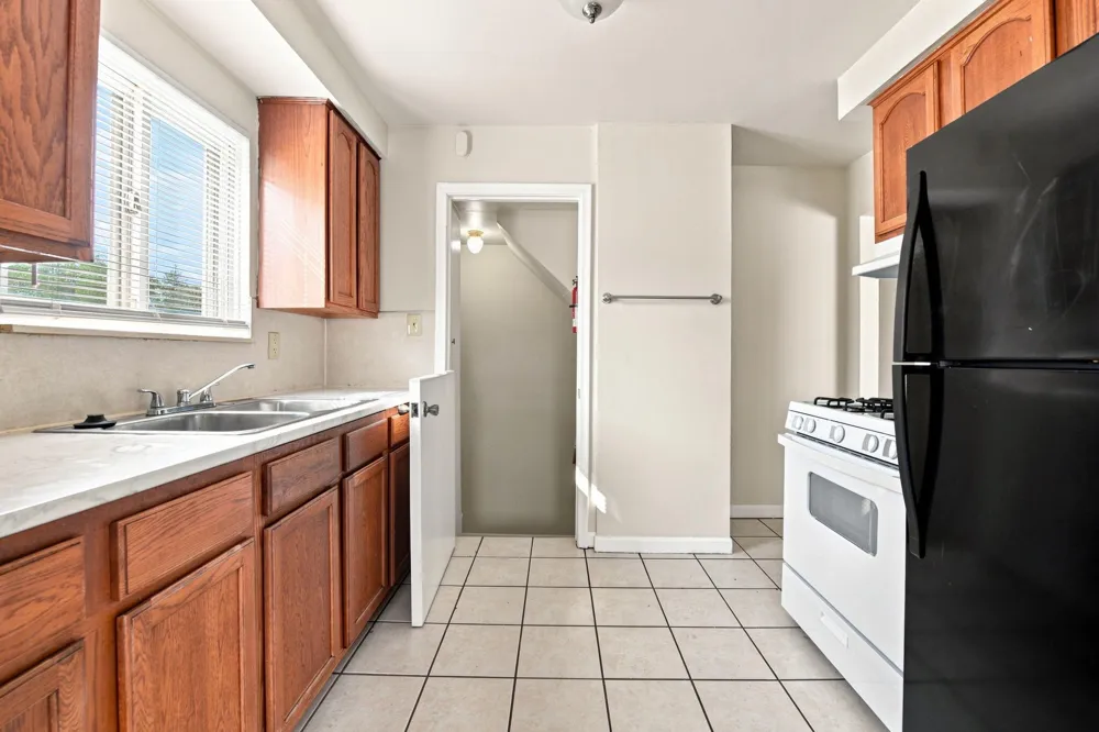 716 Mayflower Avenue Lincoln Park, MI 48146