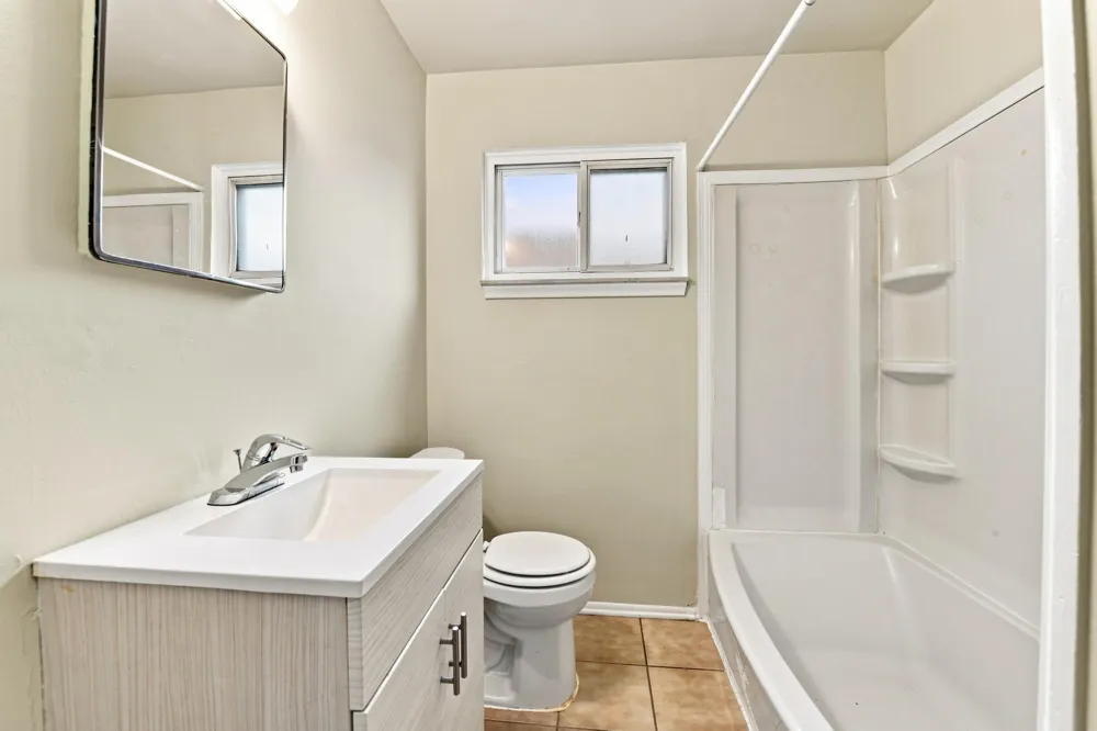 716 Mayflower Avenue Lincoln Park, MI 48146