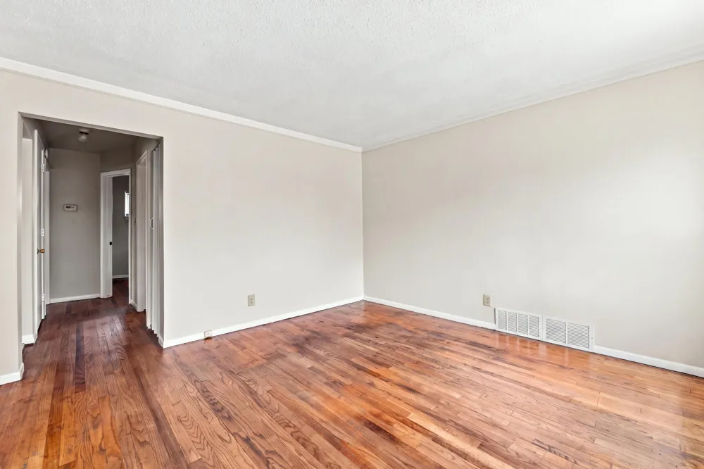 716 Mayflower Avenue Lincoln Park, MI 48146