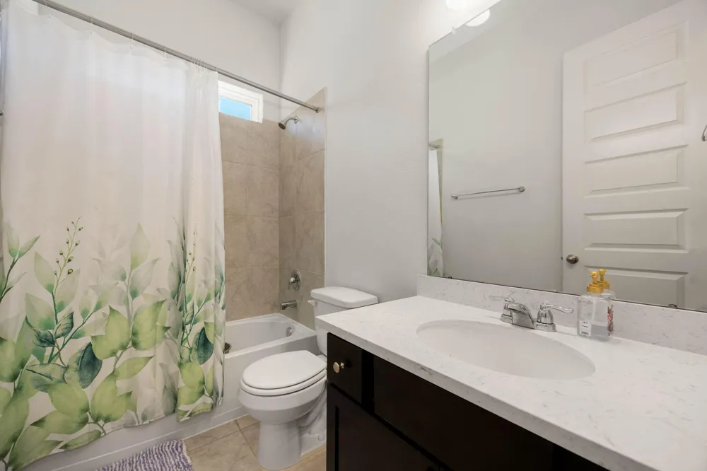 419 Amistad Court Webster, TX 77598