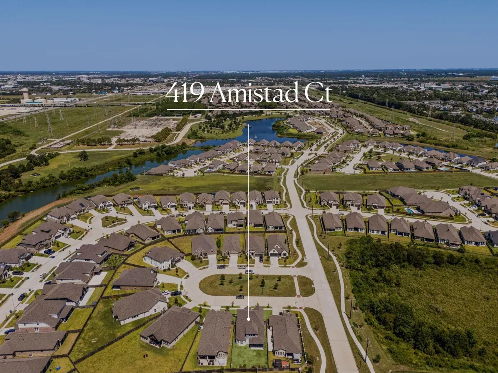 419 Amistad Court Webster, TX 77598