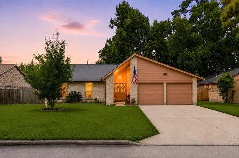 17411 Huntersglen Circle