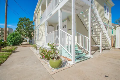 1406 Moody Avenue #1