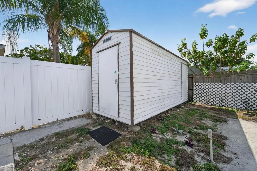 10841 PICCADILLY ROAD Port Richey, FL 34668