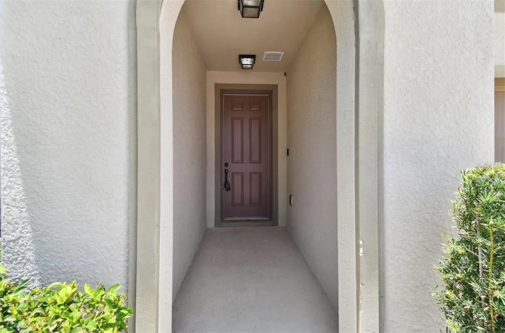 10606 LAGUNA PLAINS DRIVE Riverview, FL 33578