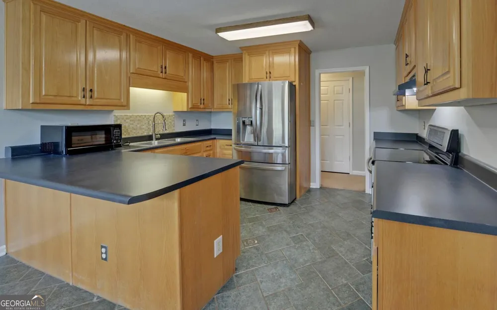 6024 Hulsey RD Clermont, GA 30527