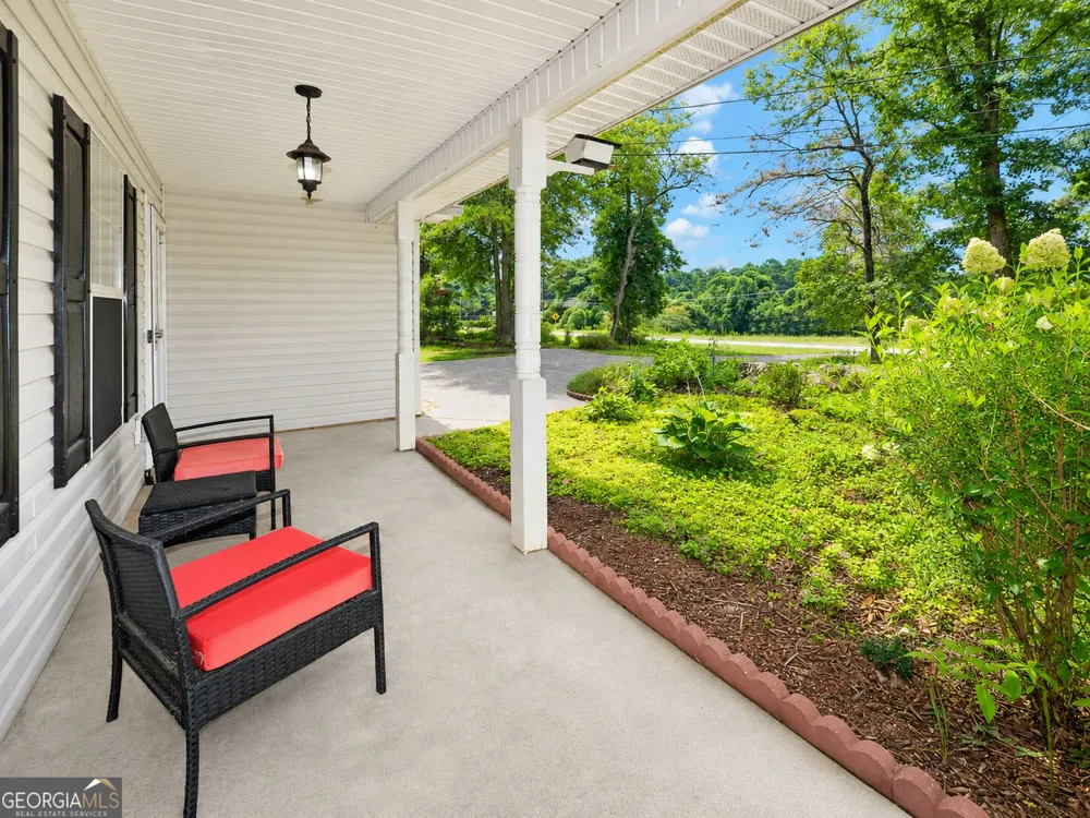 6024 Hulsey RD Clermont, GA 30527
