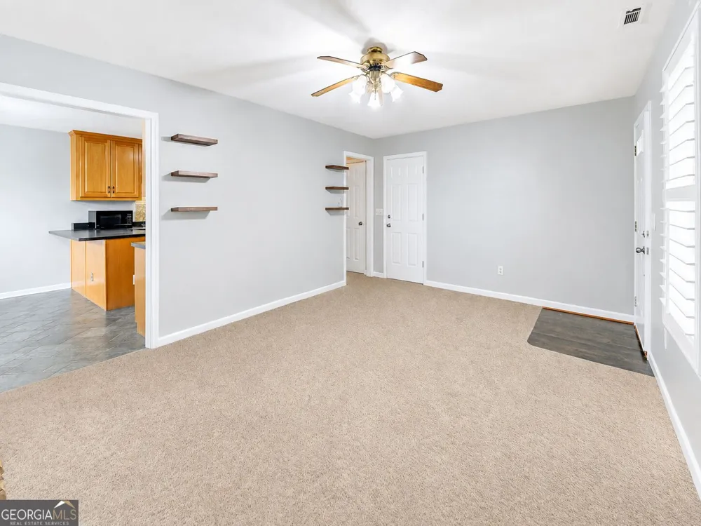 6024 Hulsey RD Clermont, GA 30527