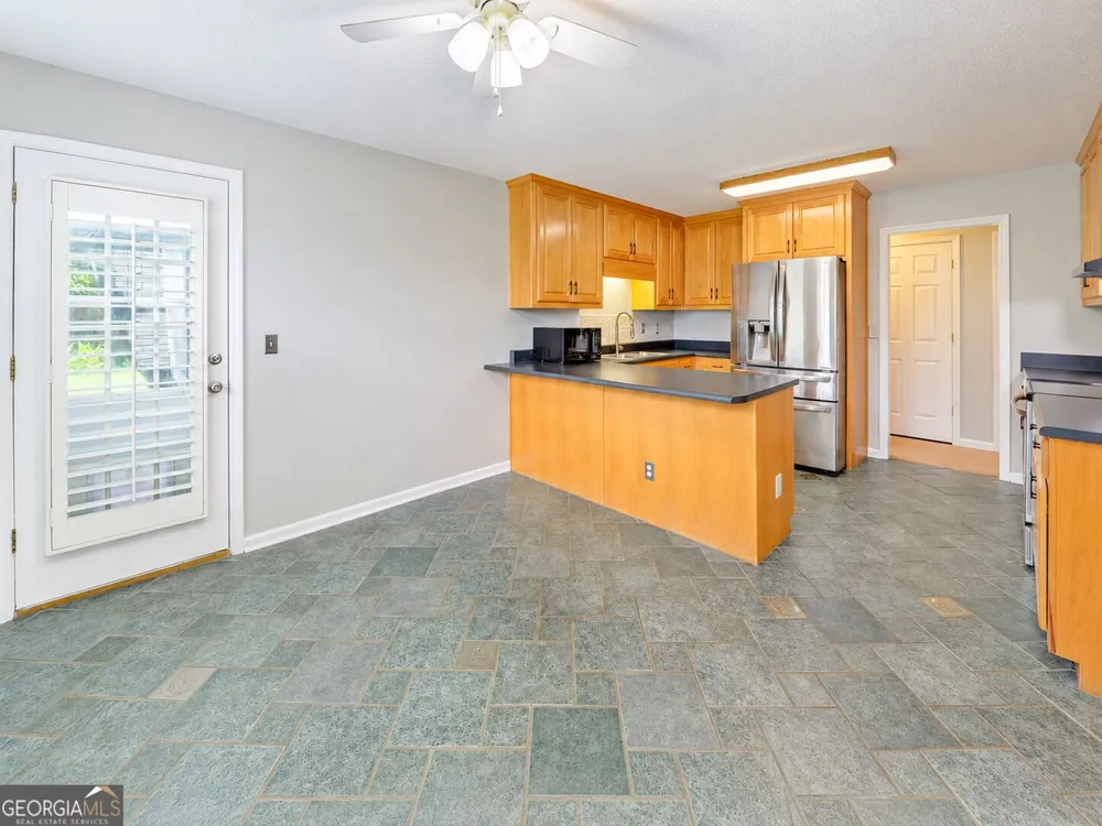 6024 Hulsey RD Clermont, GA 30527