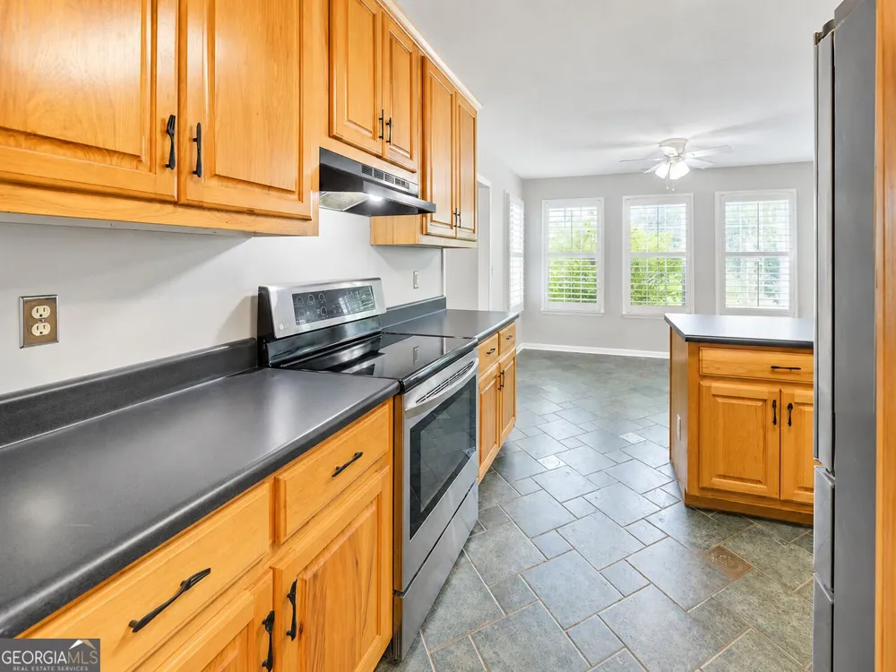 6024 Hulsey RD Clermont, GA 30527
