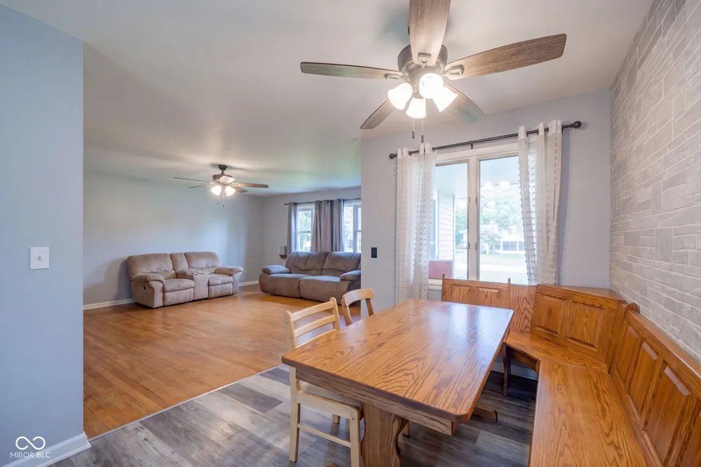 305 Ellis Road Muncie, IN 47303