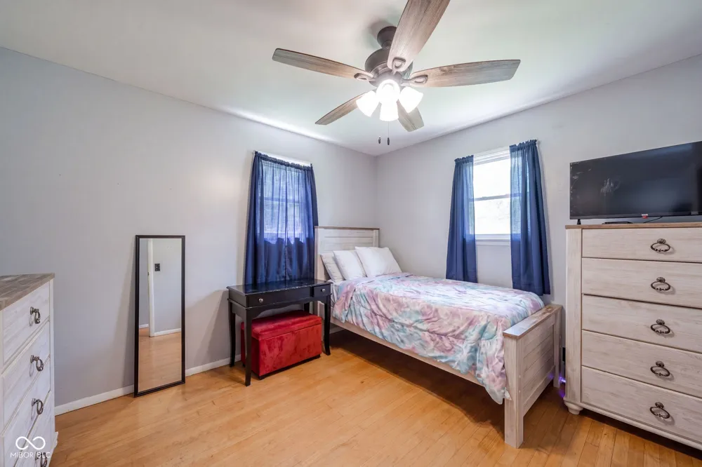 305 Ellis Road Muncie, IN 47303