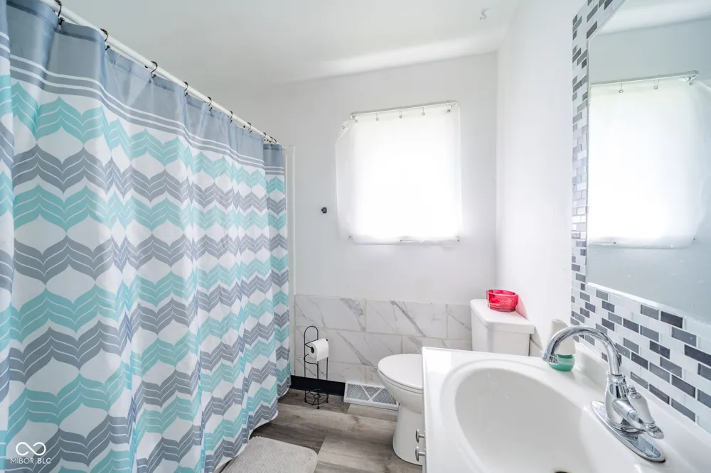 305 Ellis Road Muncie, IN 47303