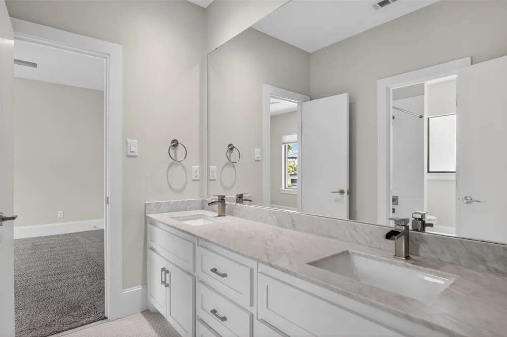 5328 Manett Street Dallas, TX 75206