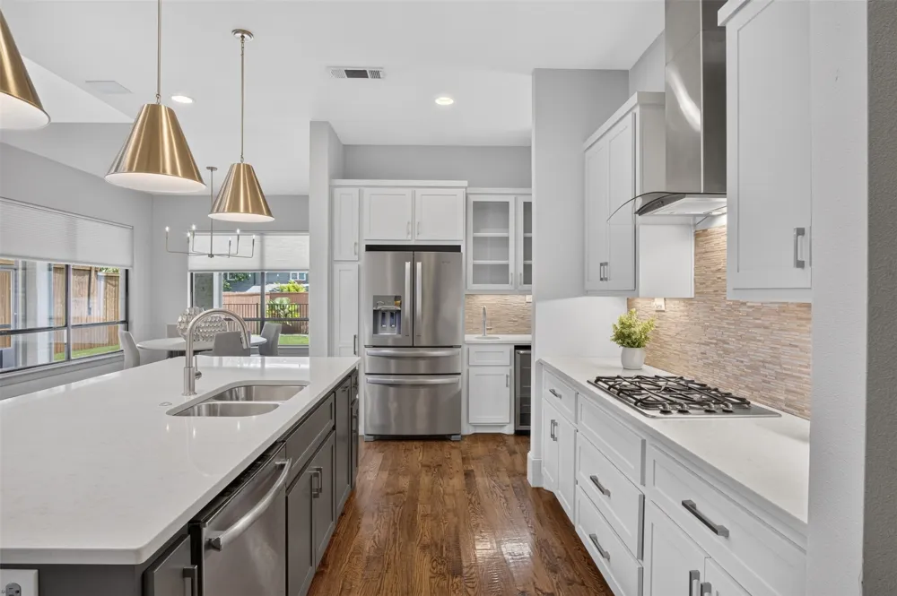 5328 Manett Street Dallas, TX 75206