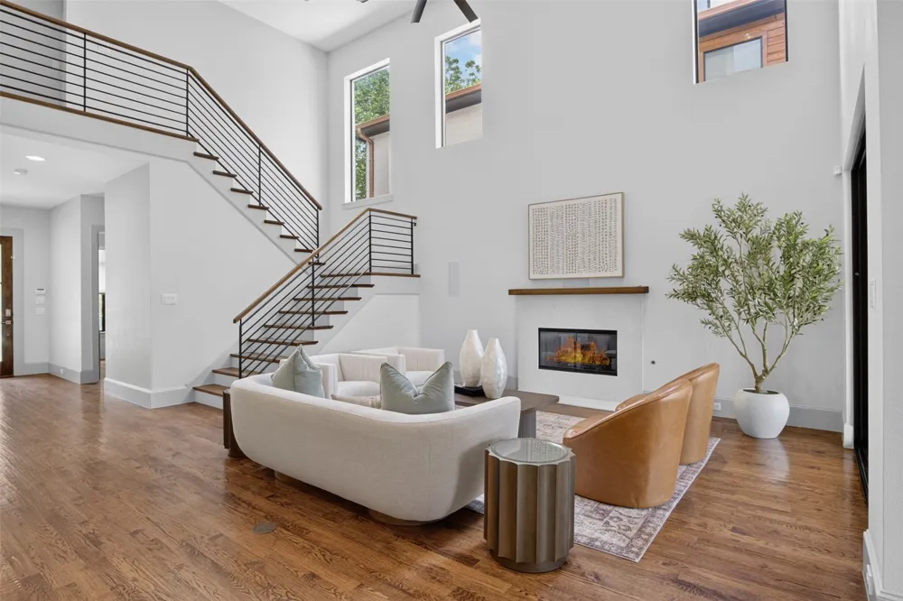5328 Manett Street Dallas, TX 75206
