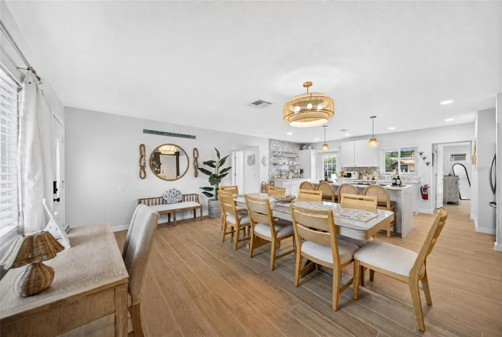 507 59TH STREET Bradenton Beach, FL 34217