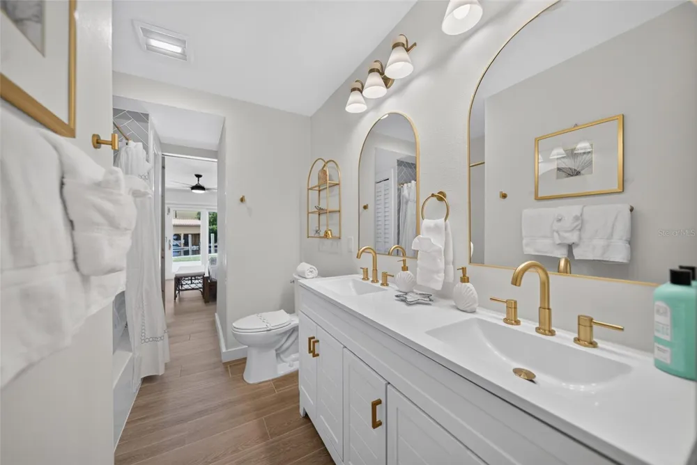 507 59TH STREET Bradenton Beach, FL 34217