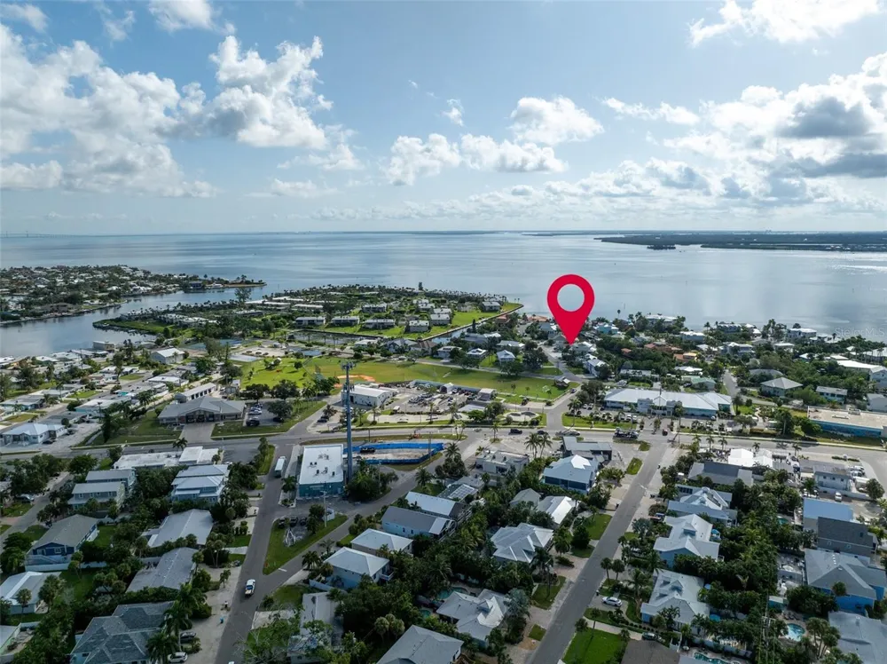 507 59TH STREET Bradenton Beach, FL 34217