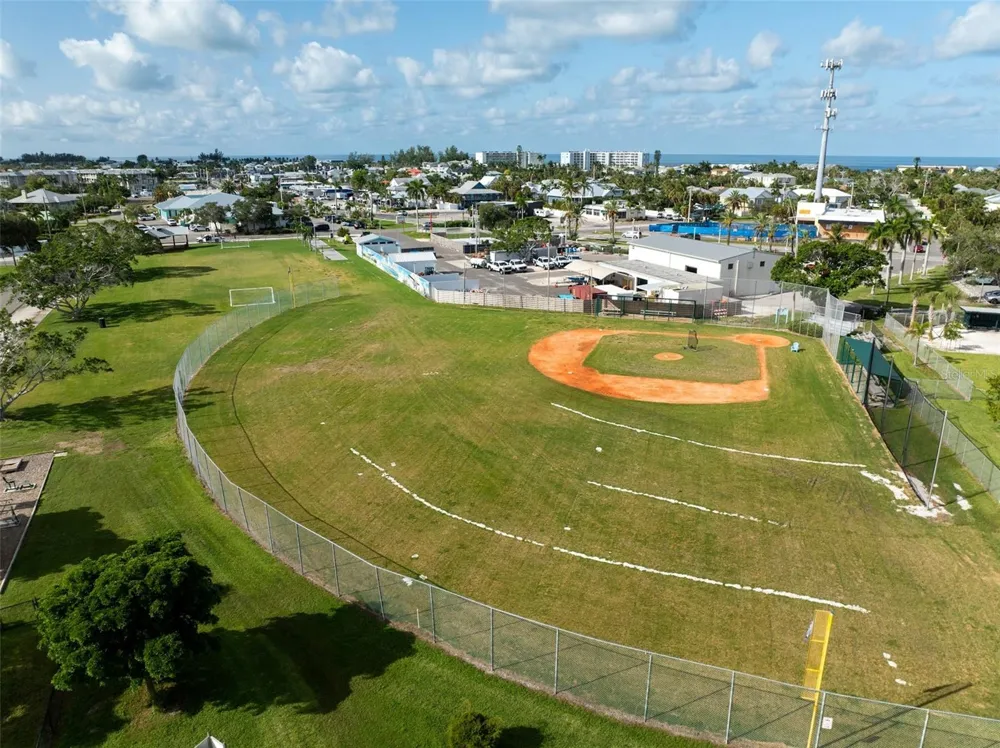 507 59TH STREET Bradenton Beach, FL 34217