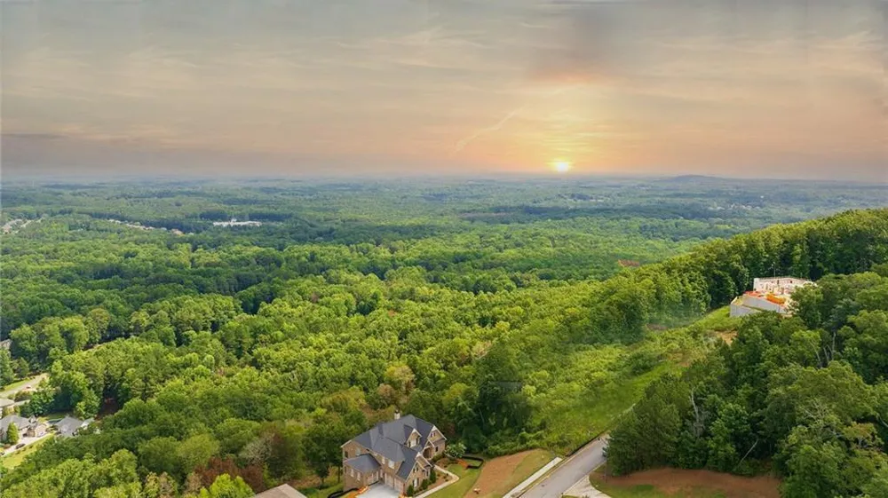 5003 Pindos Trail Powder Springs, GA 30127