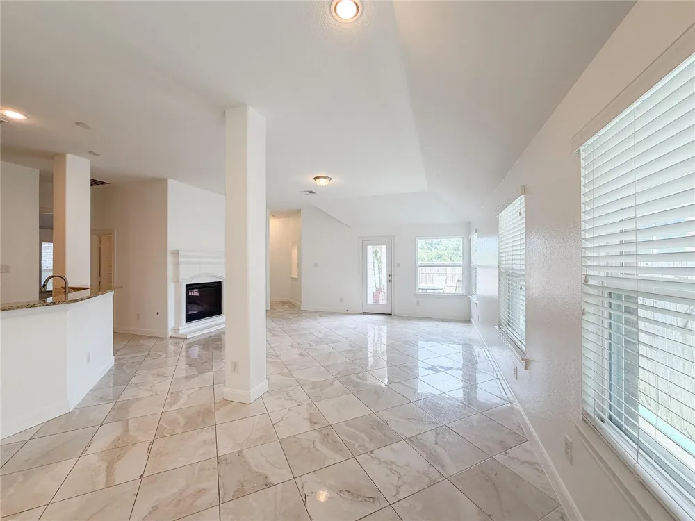 18126 Golden Falls Lane Spring, TX 77379