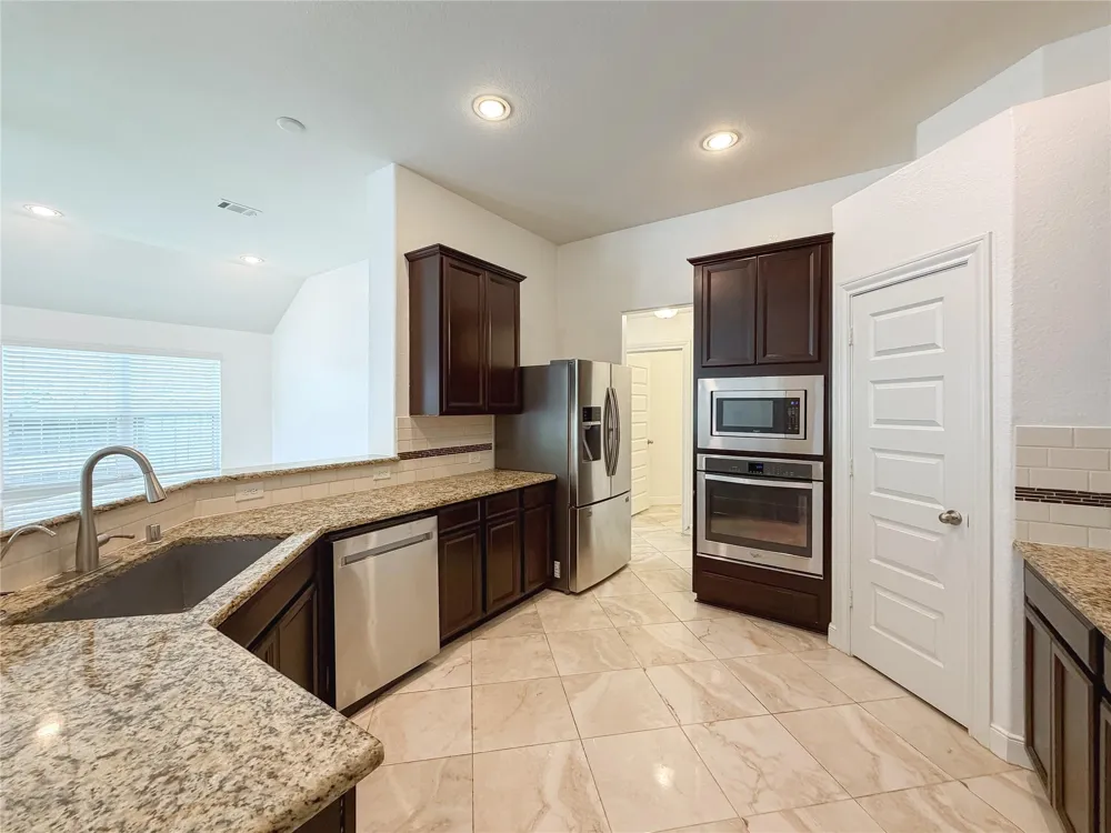 18126 Golden Falls Lane Spring, TX 77379