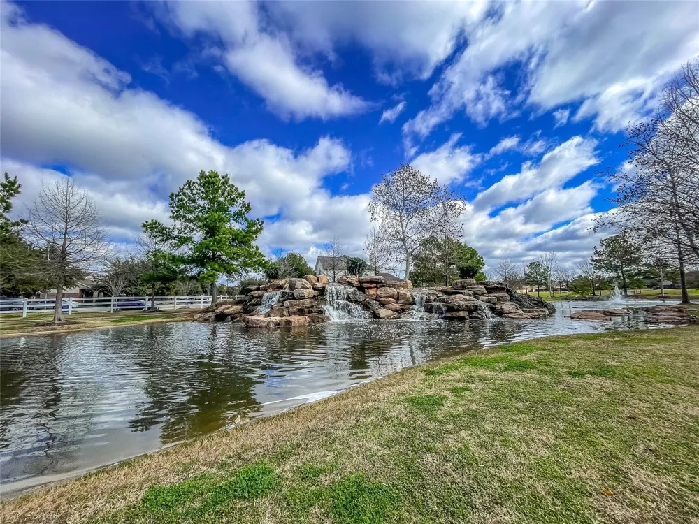 18126 Golden Falls Lane Spring, TX 77379
