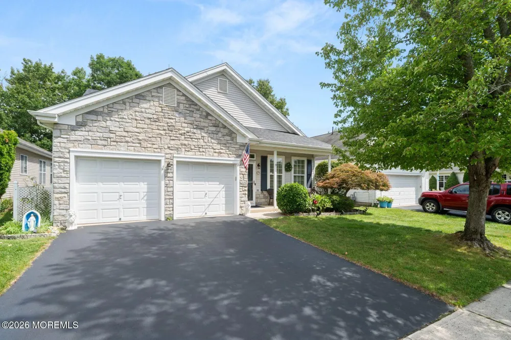9 Robin Lane Barnegat, NJ 08005