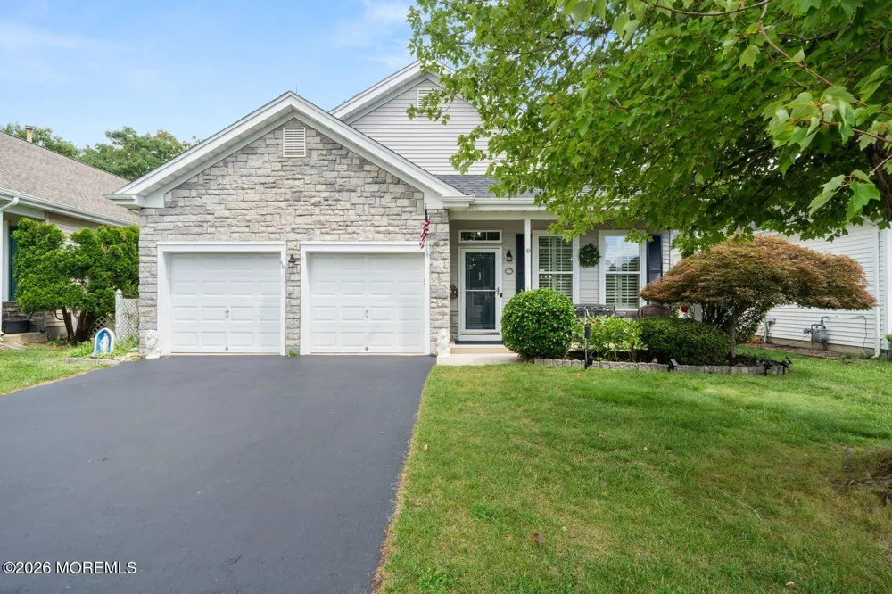 9 Robin Lane Barnegat, NJ 08005