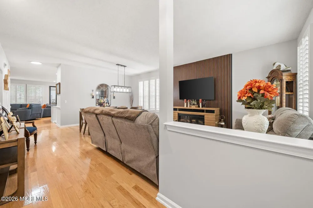 9 Robin Lane Barnegat, NJ 08005