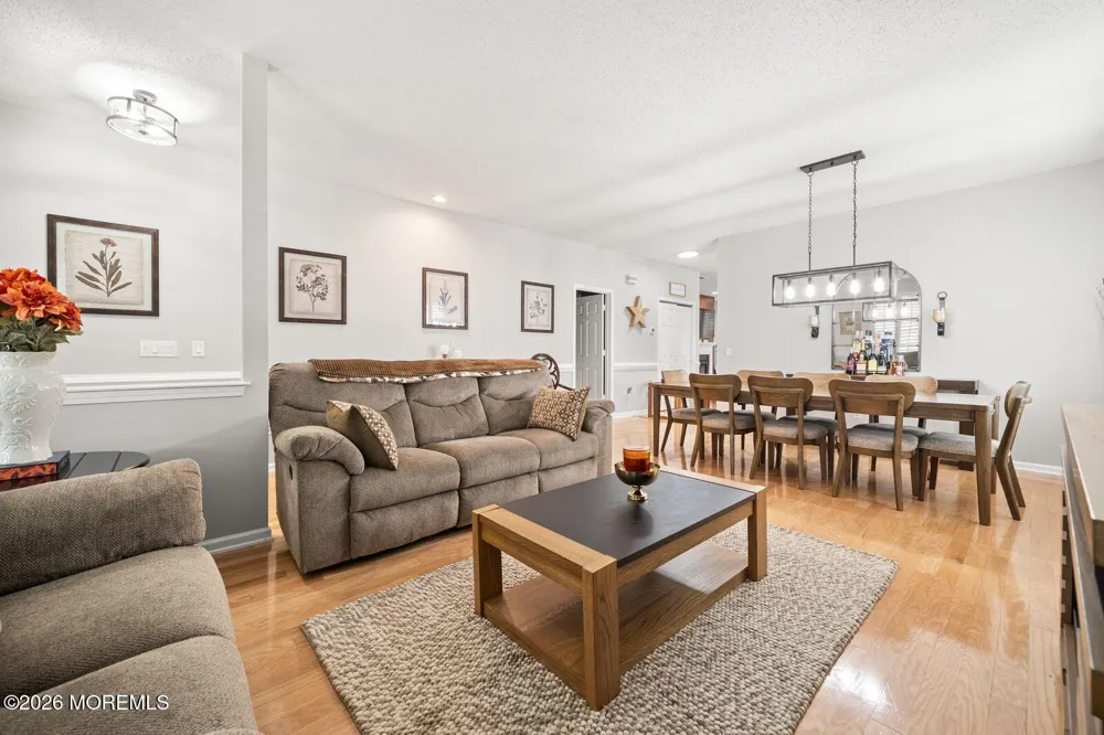 9 Robin Lane Barnegat, NJ 08005