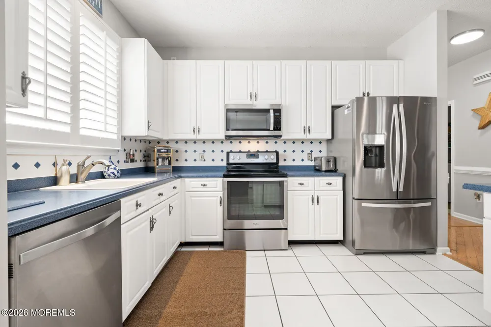 9 Robin Lane Barnegat, NJ 08005
