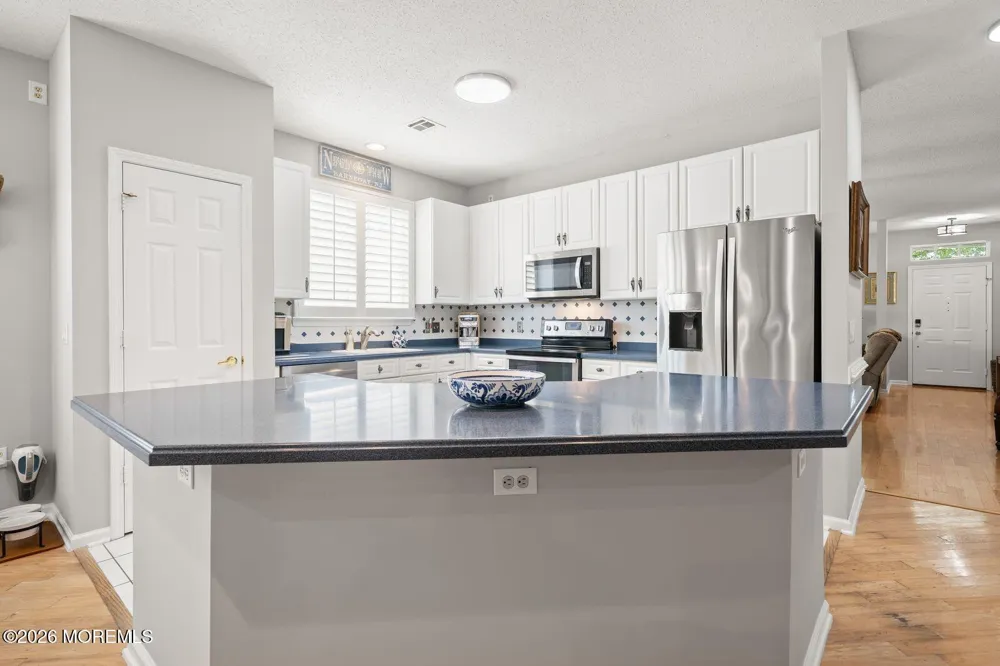 9 Robin Lane Barnegat, NJ 08005